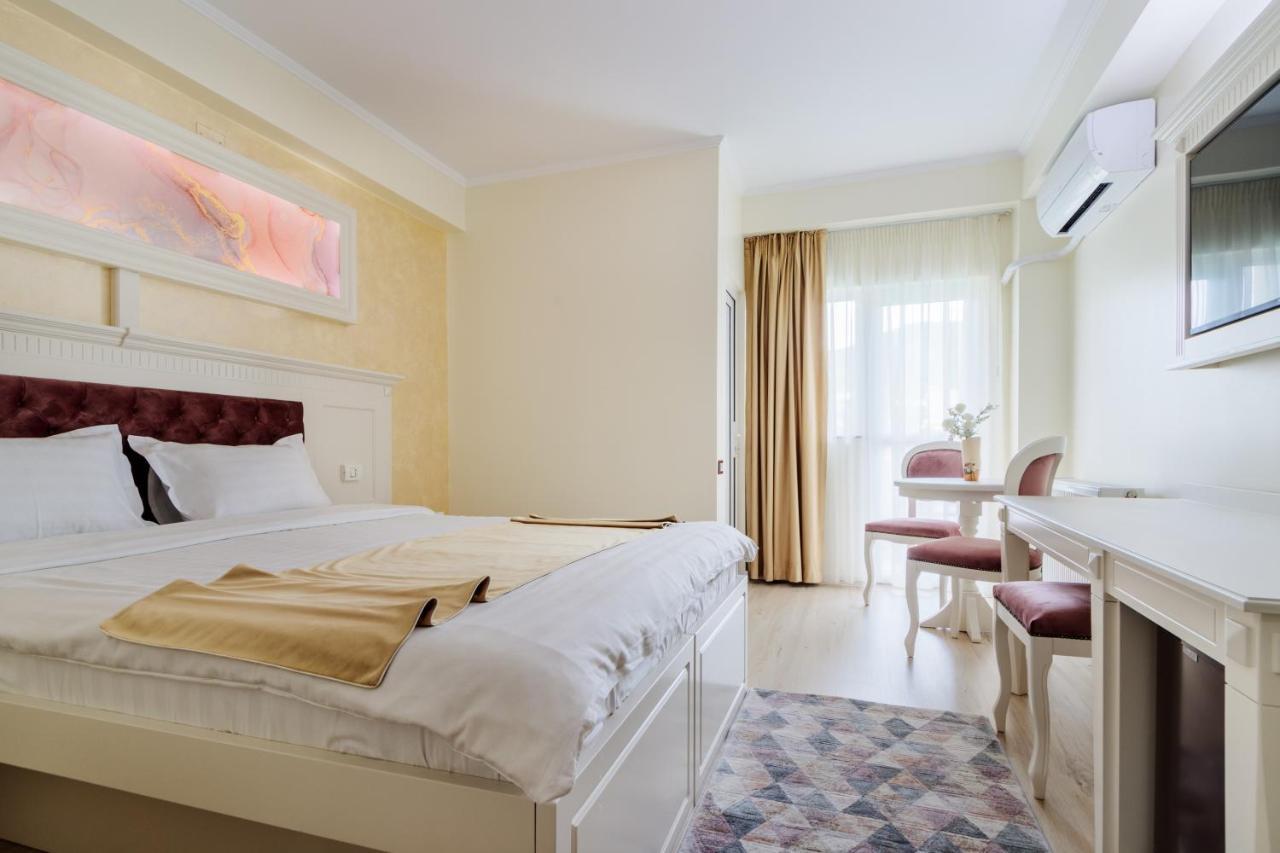 Hotel Central - ไบเลโอเลอเนชต์ ภายนอก รูปภาพ